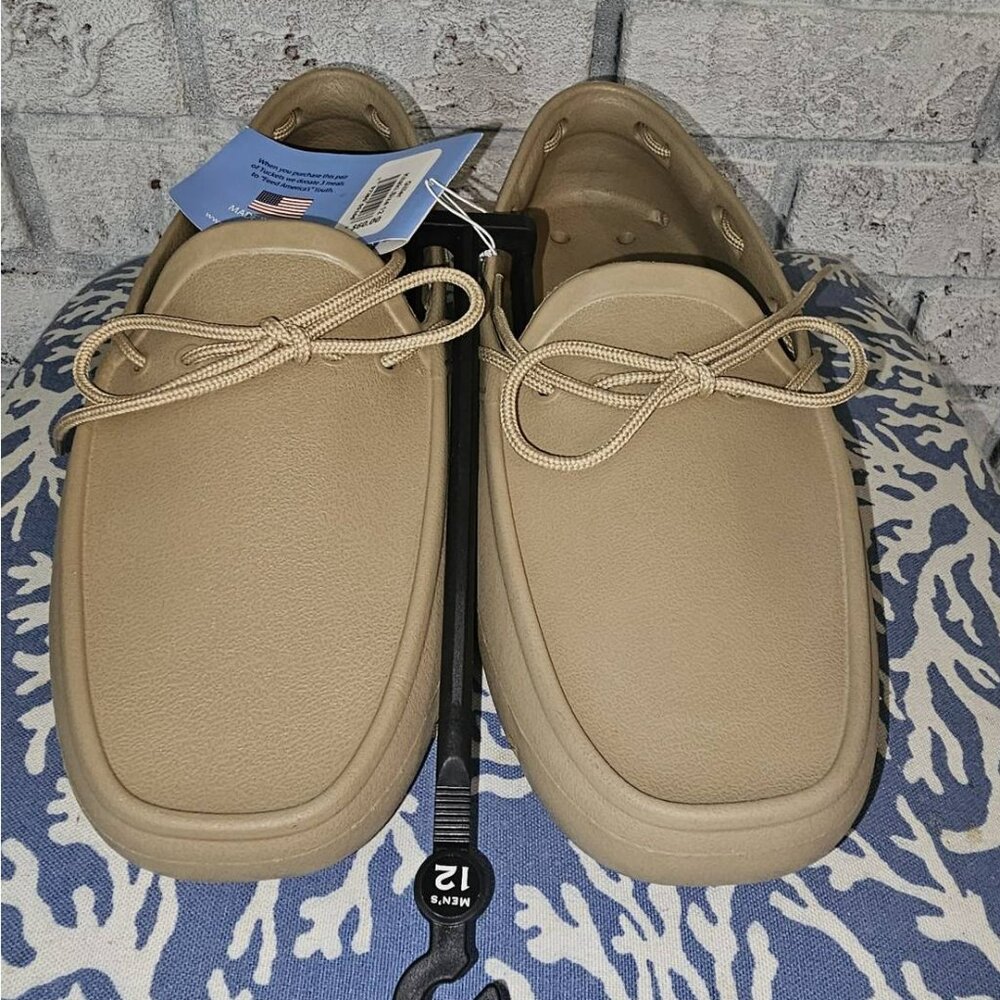 Tucket Khaki Deck Shoe | Waterproof | Water shoe New W/T | Mens 12